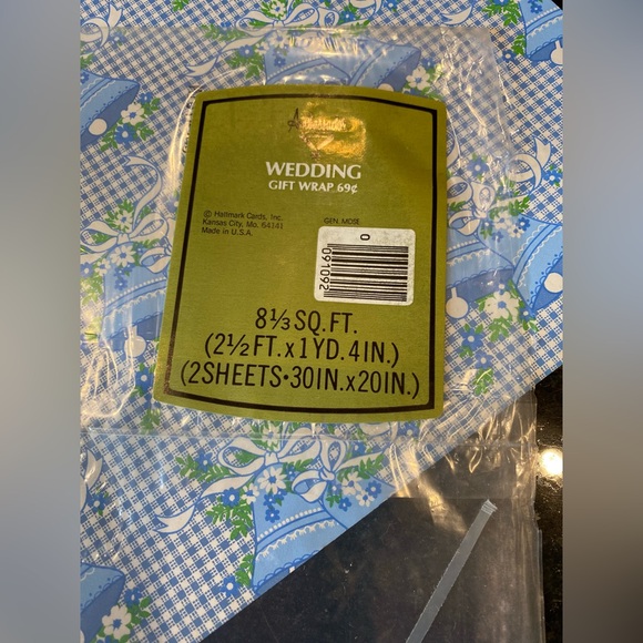 🩵💚🤍Vintage AMBASSADOR Wedding Gift Wrap Remnant🩵💚🤍 - Picture 5 of 5